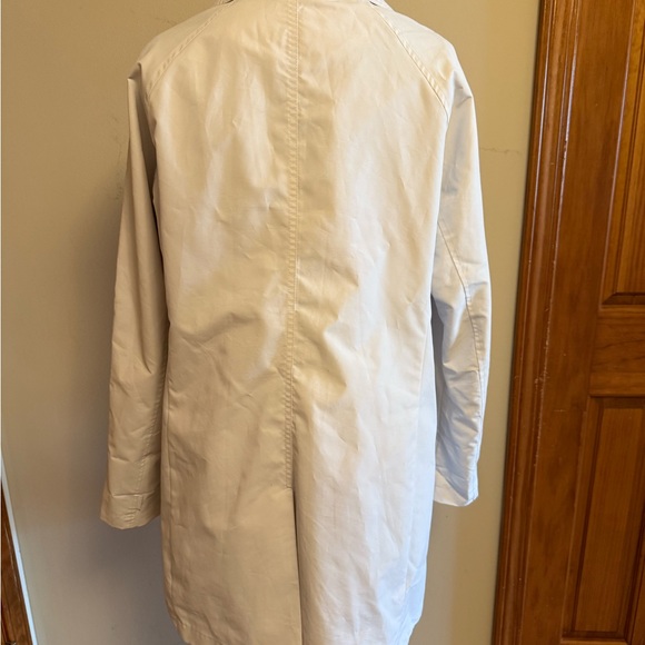 Columbia lightweight coat Lg off white - Picture 4 of 6